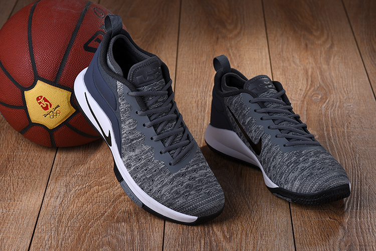 Nike LeBron Witness 2 Flyknit Carbon Grey